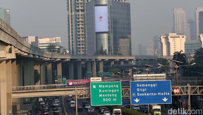 Jakarta tengah menggelar KTT ASEAN 2023. Sayangnya polusi udara di Ibo Kota hari ini sangat tinggi.