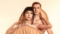 Lucinta Luna dan Alan tampil berani saat foto prewedding. (Foto: Instagram/@riomotret)