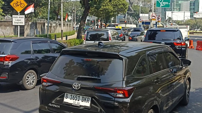 Macet di jalanan sekitar Bundaran Senayan (Wildan/detikcom)