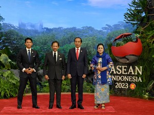 Pangeran Tampan Brunei Memukau di KTT ASEAN 2023