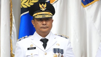 Potret Bahtiar Dilantik Mendagri Tito Karnavian Jadi Pj Gubernur Sulsel