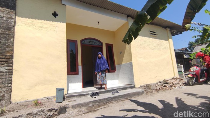 Penampakan rumah Wiwik tuntas direnovasi usai 7 tahun disiram kencing hingga tinja oleh Masriah