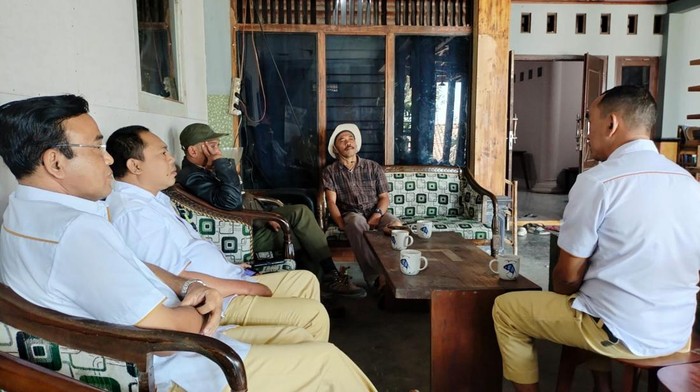 Pihak RS Cakra Husada Klaten bertemu dengan keluarga pasien di Desa Kemalang, Klaten. Foto diunggah pada Selasa (5/9/2023).