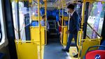Potret Shuttle Bus Listrik Wira-wiri Selama KTT ASEAN 2023