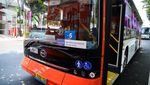 Potret Shuttle Bus Listrik Wira-wiri Selama KTT ASEAN 2023