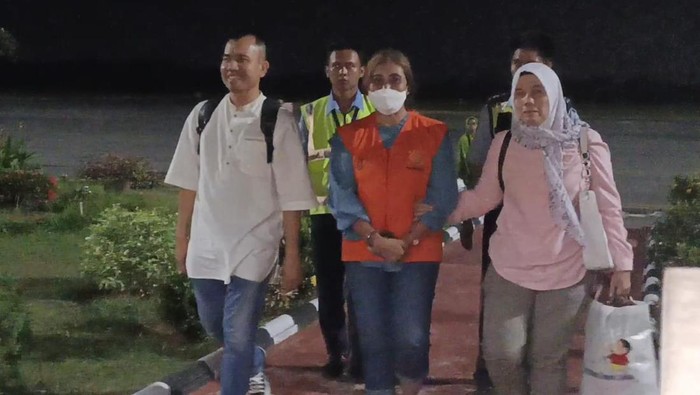 Pria berinisial RF ditangkap jaksa, ngaku bisa hentikan kasus korupsi (Foto: Istimewa)
