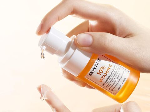 Rekomendasi serum vitamin C dari Skintific Indonesia.