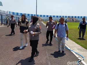 Stadion Surajaya Lamongan Dinyatakan Layak Gelar Pertandingan Liga 2