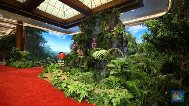 Suasana jelang KTT ASEAN di Jakarta Convention Center (JCC), Jakarta, Selasa (5/9/2023). (CNBC Indonesia/Tri Susilo)