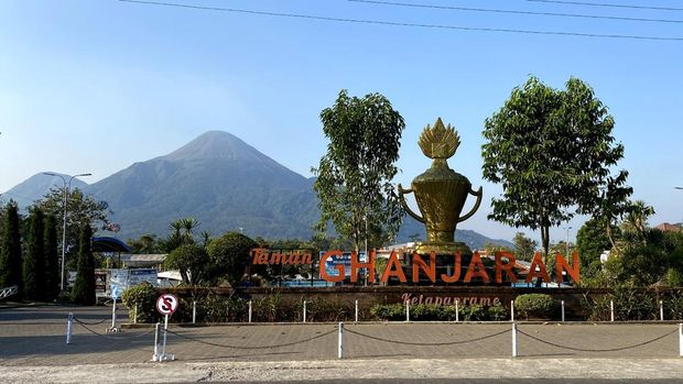 Taman Ghanjaran Mojokerto.