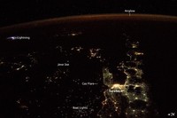 wajah indonesia dari luar angkasa