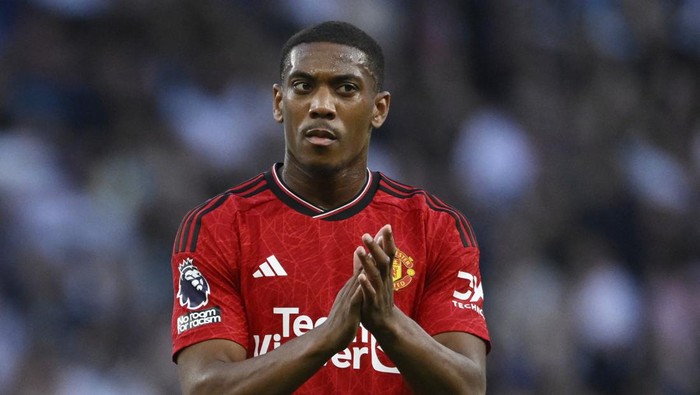 Soccer Football - Premier League - Tottenham Hotspur v Manchester United - Tottenham Hotspur Stadium, London, Britain - August 19, 2023 Manchester Uniteds Anthony Martial looks dejected after the match REUTERS/Tony Obrien EDITORIAL USE ONLY. No use with unauthorized audio, video, data, fixture lists, club/league logos or live services. Online in-match use limited to 75 images, no video emulation. No use in betting, games or single club /league/player publications.  Please contact your account representative for further details.