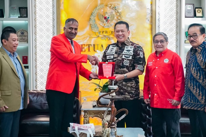 Bamsoet: Pendidikan Jadi Cahaya Tuntun Seseorang Keluar dari Kegelapan