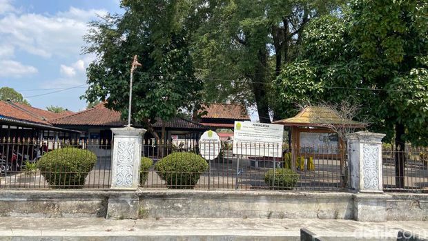 Bangunan yang ada di Pesanggrahan Ambarbinangun, Bantul. Ada kolam pemandian putri keraton hingga balai. Foto diambil Senin (4/9/2023).
