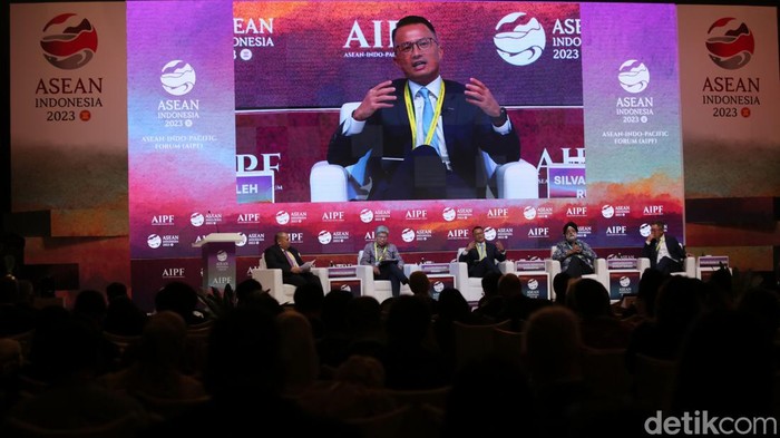 Bos BNI Pamer Akuisisi Bank Mayora PT Bank Negara Indonesia (Persero) Tbk buka-bukaan alasan mencaplok Bank Mayora. Hal ini dilakukan untuk meningkatkan inklusi keuangan.