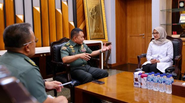 Bupati Ipuk Bahas Revitalisasi Eks Kantor Dagang Inggris dengan KSAD-Menteri PUPR