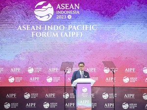 Wamenlu Beberkan 5 Jurus RI Kembangkan Infrastruktur Ramah Lingkungan