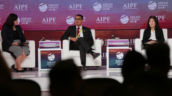 Direktur Utama PLN Darmawan Prasodjo