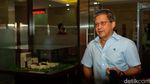 Ekspresi Rocky Gerung Penuhi Panggilan Bareskrim soal Dugaan Hina Jokowi