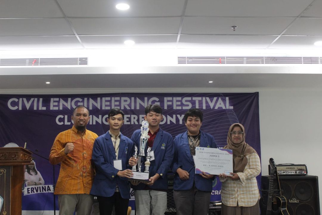 Inovasi jalan lapis panel surya atau solar road mahasiswa ITS