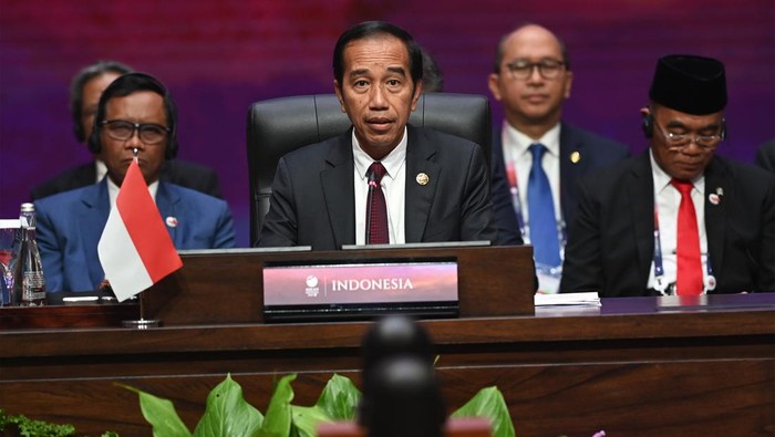 Presiden Joko Widodo memimpin pertemuan KTT ke-11 ASEAN dengan Amerika Serikat, Rabu (6/9/2023). Pertemuan ini diikuti para pemimpin negara ASEAN bersama Wapres AS Kamala Harris.