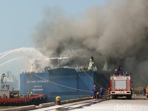 Fakta-fakta Terkini Kebakaran Kapal Feri di Pelabuhan Merak