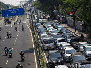 Kawasan Benhil Padat Terdampak Pengalihan Arus KTT ASEAN