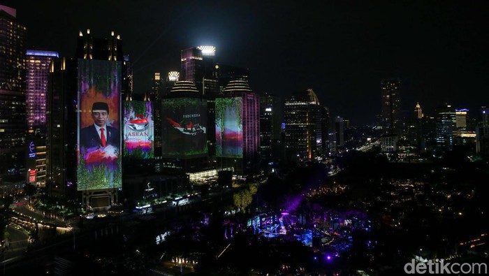 Keren Banget, Begini Potret Video Mapping Gala Dinner KTT ASEAN Keren Banget, Begini Potret Video Mapping Gala Dinner KTT ASEAN
