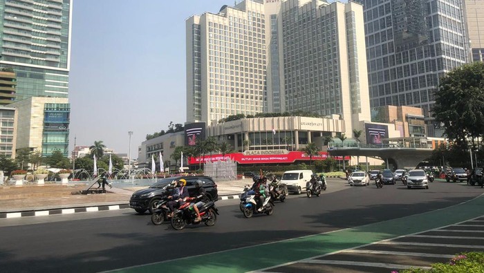 Lalin di Jalan Jenderal Sudirman