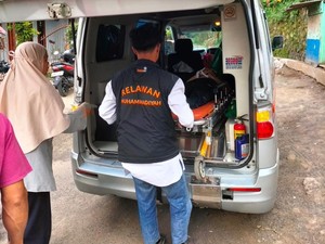 Cerita Relawan Ambulans: Tulus Melayani Walau Dipandang Sebelah Mata