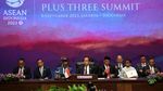 Momen Jokowi Pimpin KTT ASEAN Plus Three