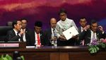 Momen Jokowi Pimpin KTT ASEAN Plus Three