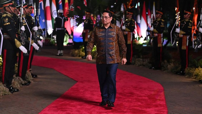 Para kepala negara telah hadir di Gala Dinner KTT ASEAN yang berlangsung di Hutan Kota GBK, Senayan, Jakarta, Rabu (6/9/2023). Mereka kompak mengenakan batik.