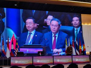 PM Li Qiang Tegaskan China-ASEAN Akan Tetap Kokoh Meski Badai Datang
