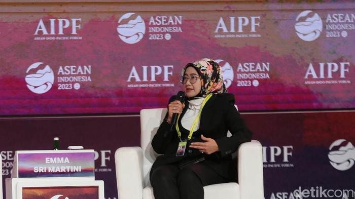 Direktur Keuangan Pertamina Emma Sri Martini hadiri ASEAN-Indo Pacific Forum (AIPF). Menurutnya Pertamina membentuk 6 Subholding.