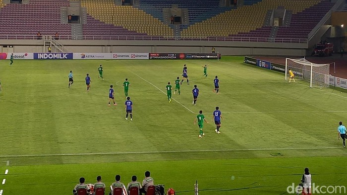 Pertandingan timnas Taiwan U-23 menghadapi timnas Turkmenistan U-23 pada kualifikasi piala Asia U-23 2023 grup K, di Stadion Manahan Solo, Rabu (6/9/2023).