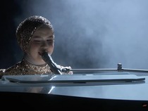 Lirik Lagu U2 yang Dinyanyikan Putri Ariani saat Semifinal AGT