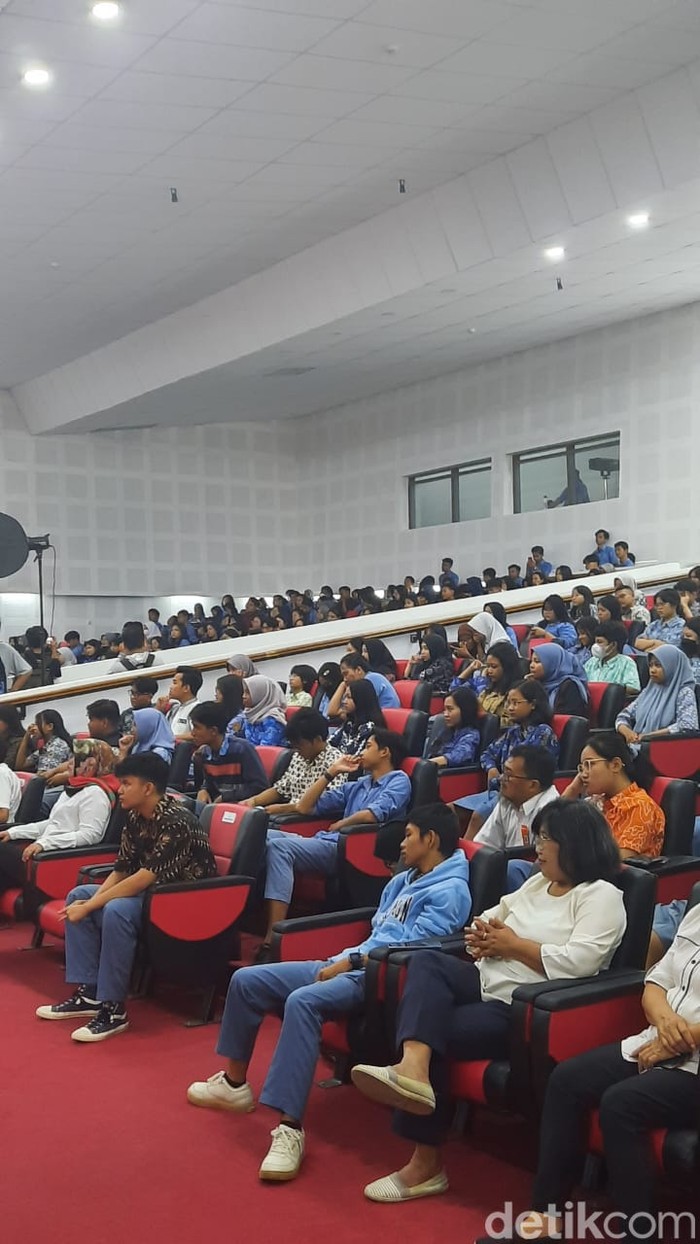 SMM/SMK 2 Kasihan Yogya nobar Putri Ariani di AGT 2023 SMM/SMK 2 Kasihan Yogya nobar Putri Ariani di AGT 2023