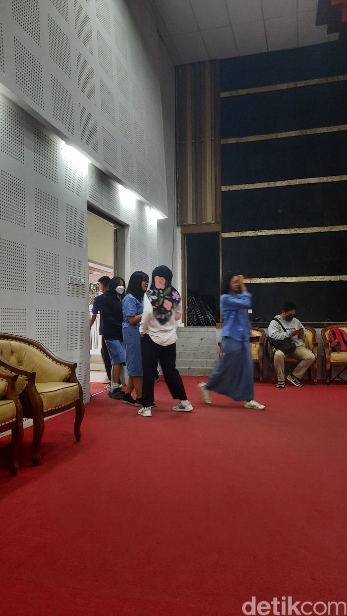 SMM/SMK 2 Kasihan Yogya nobar Putri Ariani di AGT 2023 SMM/SMK 2 Kasihan Yogya nobar Putri Ariani di AGT 2023
