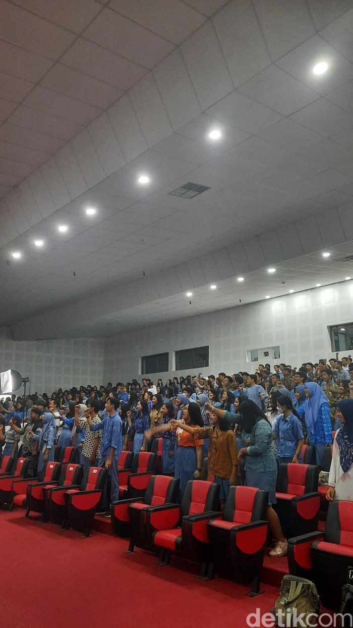 SMM/SMK 2 Kasihan Yogya nobar Putri Ariani di AGT 2023 SMM/SMK 2 Kasihan Yogya nobar Putri Ariani di AGT 2023