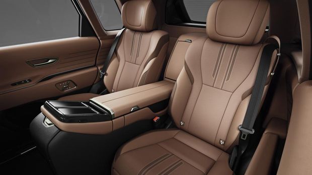 Toyota SUV Century