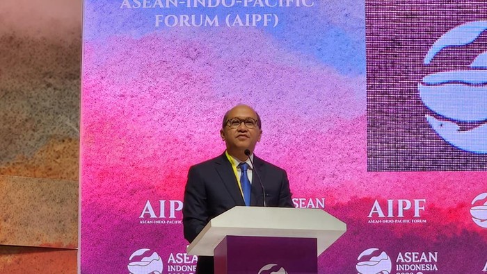 Wakil Menteri BUMN Rosan Perkasa Roeslani berbicara soal transformasi keuangan digital di ASEAN Indo-Pacific Forum (AIPF) 2023 di Jakarta, Rabu (6/9/2023).