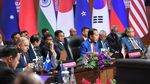 Momen Wapres AS Kamala Harris Pamitan ke Jokowi