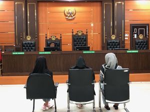 Cekoki Kucing dengan Miras, 3 Wanita di Padang Divonis 2 Bulan Penjara