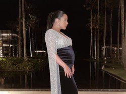 8 Potret Terbaru Angel Pieters yang Sedang Hamil, Gelar Gender Reveal