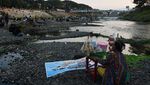 Musim Kemarau Bikin Sungai Madiun jadi Wisata Alternatif