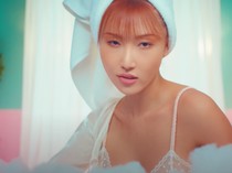 Hwasa Suarakan Cintai Tubuh Sendiri di Lagu Comeback