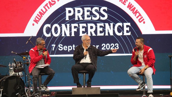 Iwan Fals Gaung Merah, platform yang dibentuk untuk mengapresiasi karya-karya legendaris Indonesia dari musik, film, kuliner, mengukuhkan komitmennya dalam mengobarkan semangat menginspirasi generasi ke generasi melalui gelaran Gaung Merah SeGALAnya.