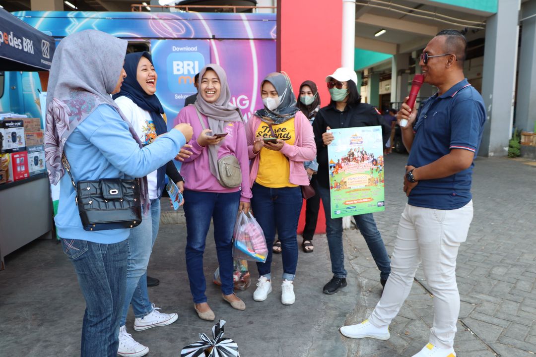Keseruan PSR di Pasar Legi Ponorogo