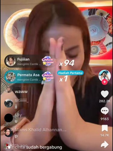 Mayang Lucyana Fitri disawer Fuji.